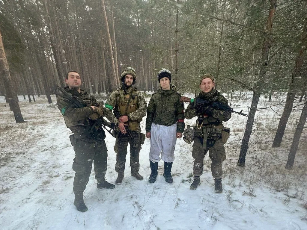 Николай Карташев и&nbsp;украинские солдаты