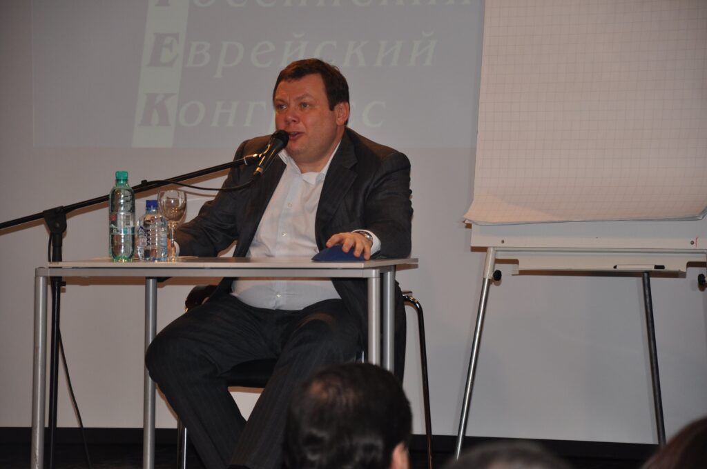 Михаил Фридман