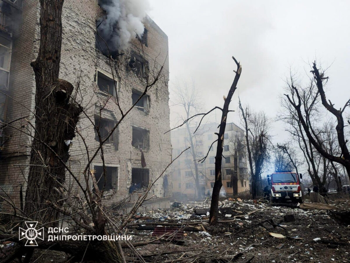Разрушенные дома после российского удара по&nbsp;Кривому Рогу